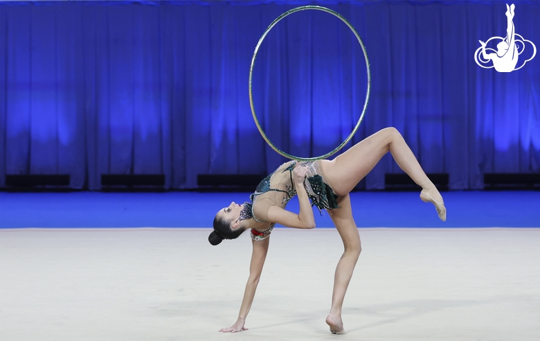 Alina Harnasko during an exercise with a hoop