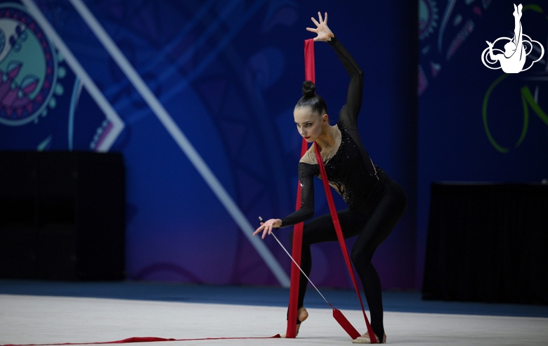 Mariia Borisova during an exercise with ribbon