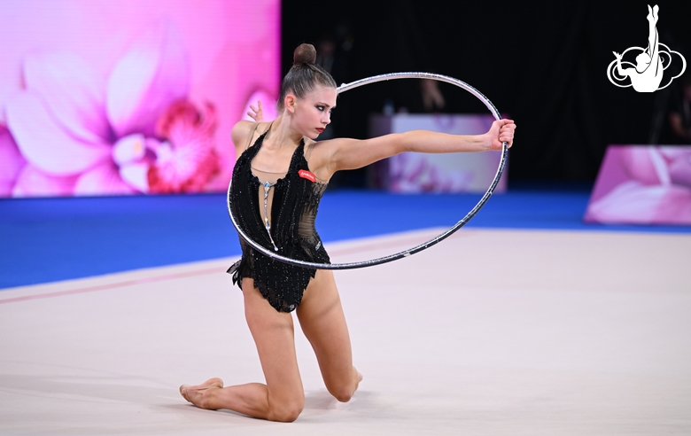 Ekaterina Sazonova during an exercise with a hoop