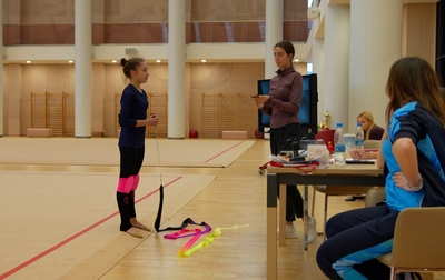 Ksenia Savinova's training program with a ribbon before the first stage of the "Cup of the Strongest" and the European Cup