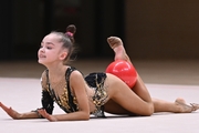 Ksenia Savinova during an exercise with a ball at the control training session