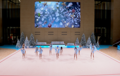 Время узнать, какой была новогодняя елка в Академии!