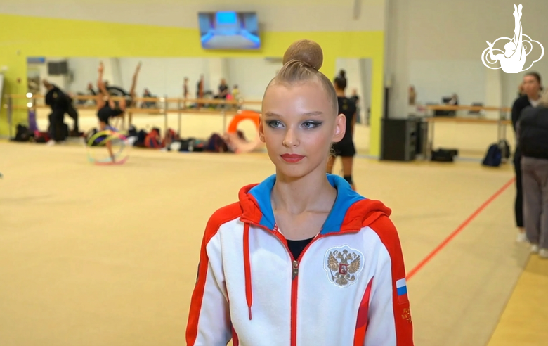 «Мечтаю научиться выступать так, чтобы меня запоминали!» Мария Тарасикова — о целях и о любви к художественной гимнастике