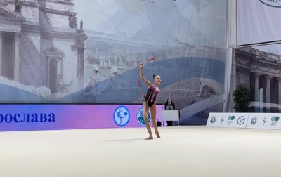 Performance of Miroslava Monina with the clubs routine at the St. Petersburg championship