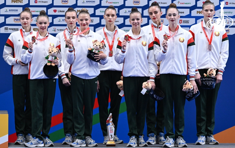 Belarusian gymnasts at the award ceremony