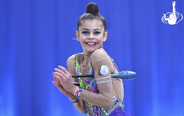 Karolina Tarasova during an exercise with clubs