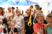 Academy students Elvira Belyaeva and Yana Zaikina in the hairstyle area