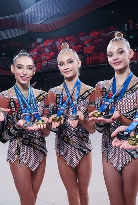 Групповички Академии поделились эмоциями от победы в многоборье на чемпионате России