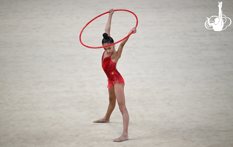 Asel Arapova during the hoop exercise