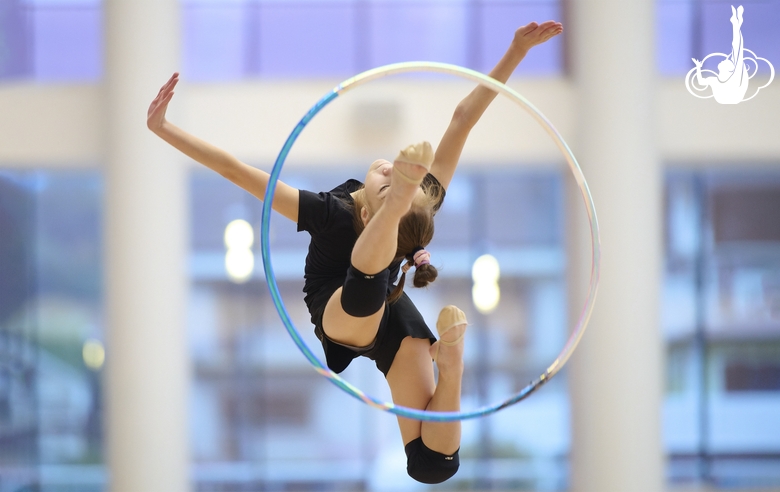 Ksenia Savinova during exercise with a hoop