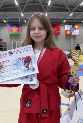 Спортсменка из Академии единоборств Ева Варкентин заняла второе место на турнире по самбо города Сочи на призы Героя России А.Н. Звягинцева