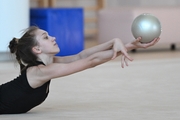 Viktoria Bespalova during an exercise with a ball during preparation training for the BRICS Games