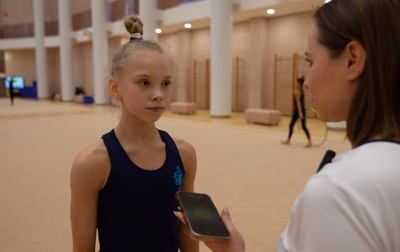 Чтобы упражнение выглядело цельным и динамичным, важно правильно распределять акценты