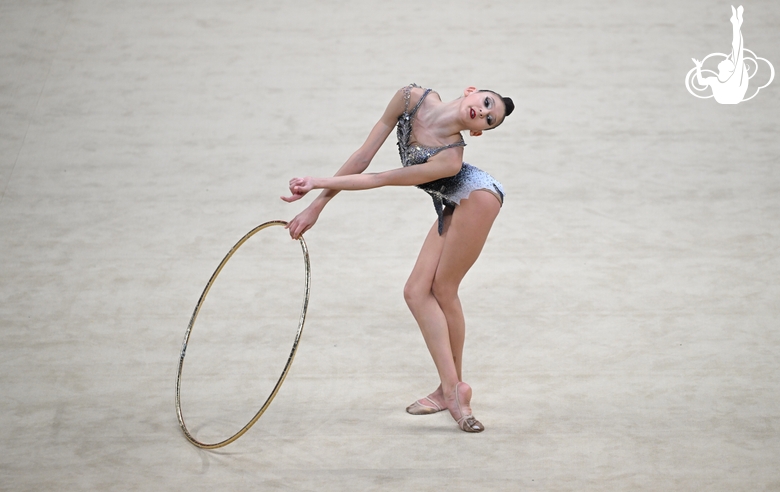 Nicole Rimarachin Diaz during the hoop exercise
