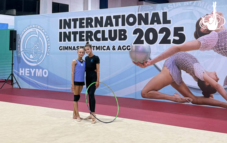 Gymnasts Yana Zaikina and Karolina Tarasova have arrived in Mexico