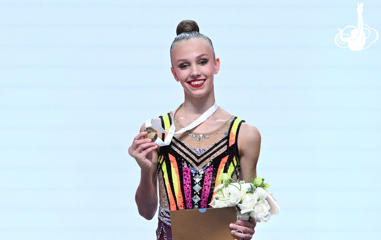 Ксения Евдокимова выиграла золото в упражнении с мячом на турнире «Кубок "Небесная грация"» и Beijing Top Open — 2025