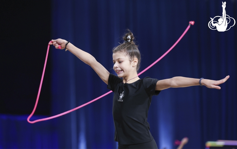 Karolina Tarasova during an exercise with a jump rope at floor testing