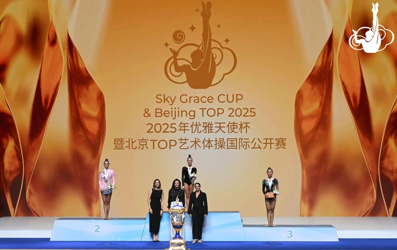 Awards giving to seniors in individual events