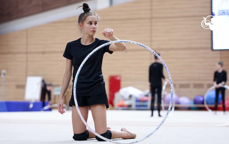 Гимнастки Академии приехали в Новогорск после соревнований в Даляне