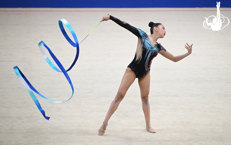 Aibota Yertaikyzy during the ribbon exercise