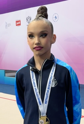 «Мы готовились очень упорно!» Вероника Малинина — о победе на всероссийских соревнованиях «Юные гимнастки»