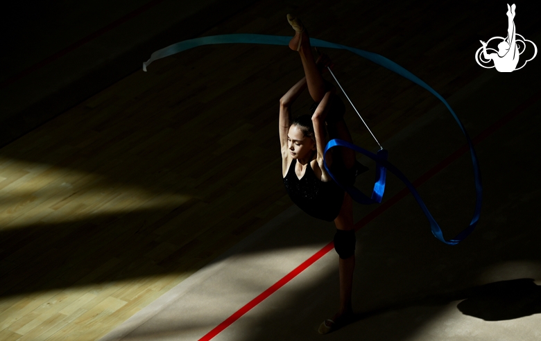 Valeria Medvedeva during an exercise with a ribbon