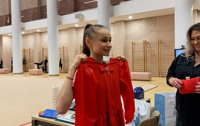 Хотите узнать, что олимпийская чемпионка подарила гимнасткам Академии на Новый год?