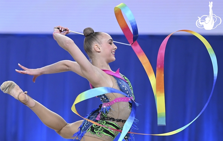 Natalia Usova during an exercise with a ribbon