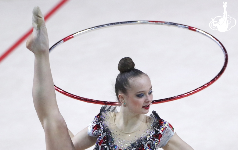 Anna Kamenshchikova (Belarus) during an exercise with a hoop