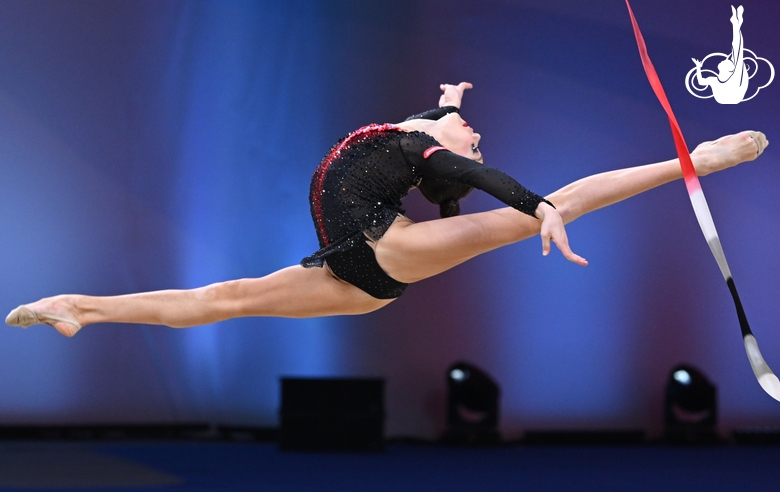 Ulyana Yanus during the ribbon exercise
