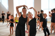 Alexandra Borisova and Eva Kononova during the Alla Dukhova TODES Theater master class