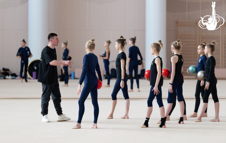 Kirill Barkan, the choreographer of the Russian national team, and the Academy junior group gymnasts