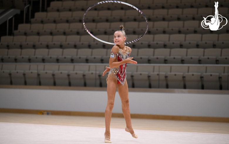 Elvira Belyaeva during the hoop exercise at a control training session