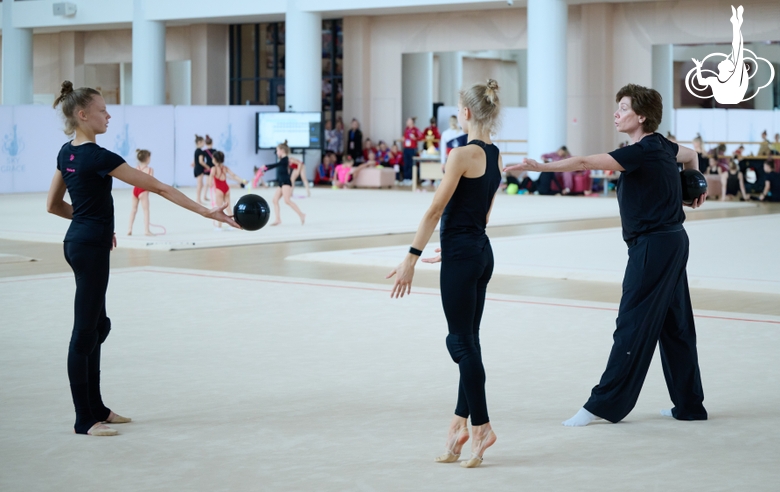 Irina Zenovka, Alina Festival choreographer, works with the Russian National team on group exercises