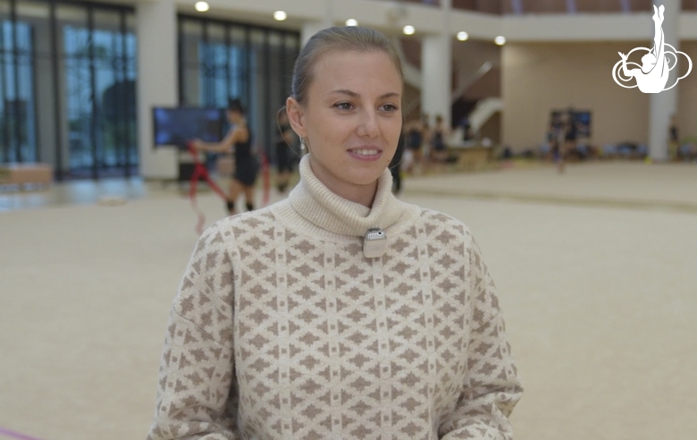 Тренер Ангелина Слюсаревская рассказала о целях учениц на соревнованиях «Небесной грации»