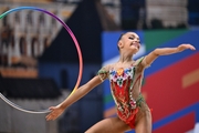 Ksenia Savinova during the hoop exercise