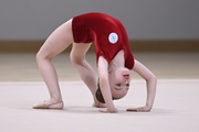 Young gymnast at the mAlinka tournament