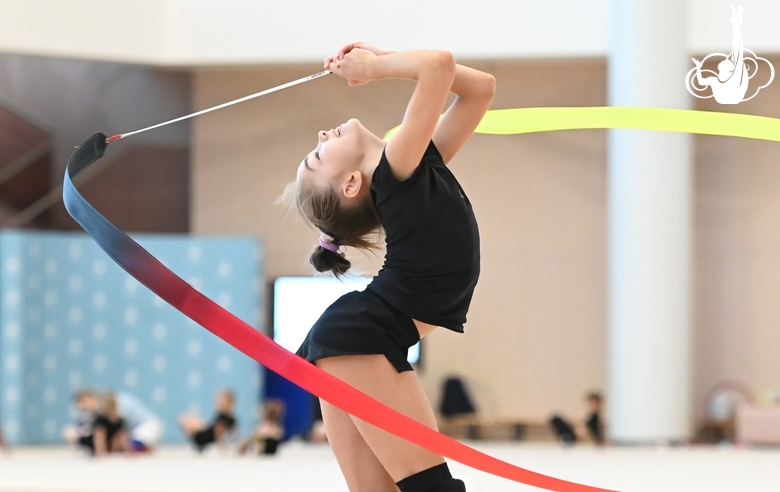 Ksenia Savinova during an exercise with a ribbon