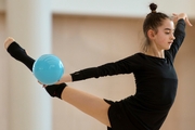 Anna Vakulenko during the ball exercise