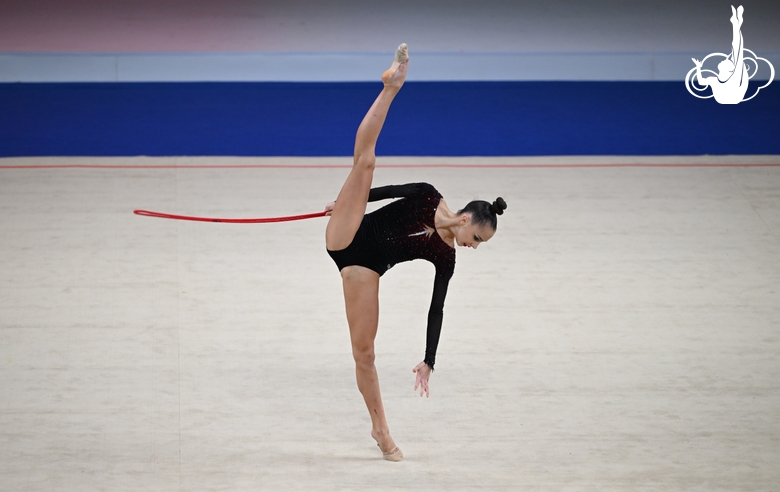 Mariia Borisova during the rope exercise