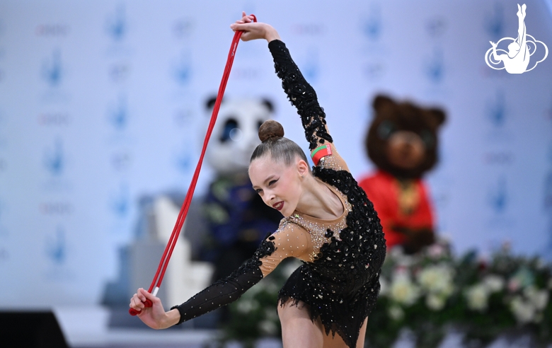 Ksenia Bondarenko during the rope exercise