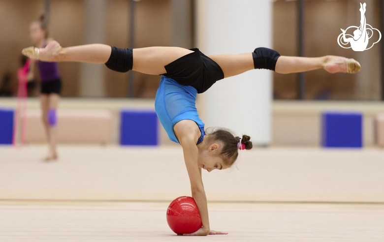 Ksenia Savinova during an exercise with a ball