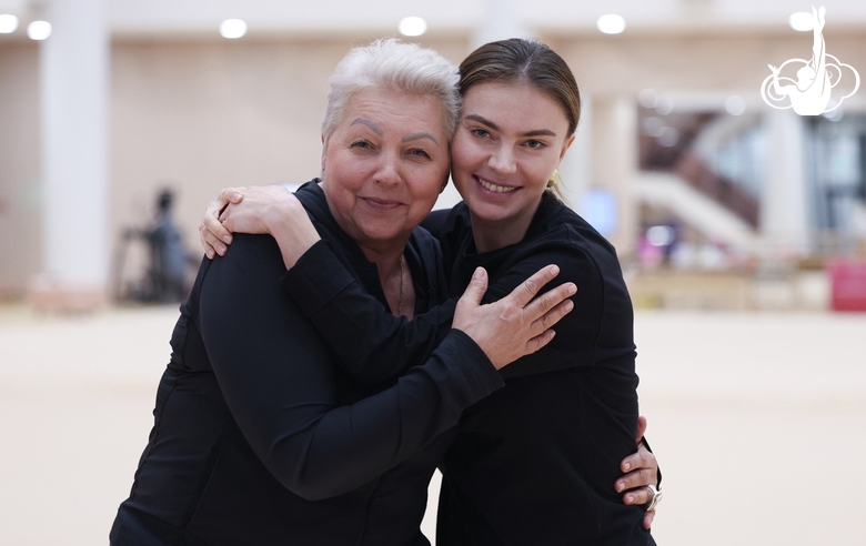 Олимпийская чемпионка Алина Кабаева и заслуженный тренер России Инна Быстрова