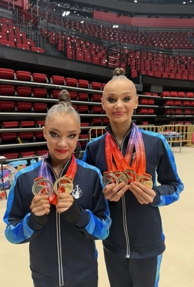 Шесть медалей увозят юниорки Яна Заикина и Ксения Савинова с турнира Evgeniya Cup