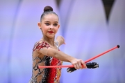 София Ильтерякова во время выполнения упражнения с булавами на всероссийском турнире «Кубок "Небесная грация"»