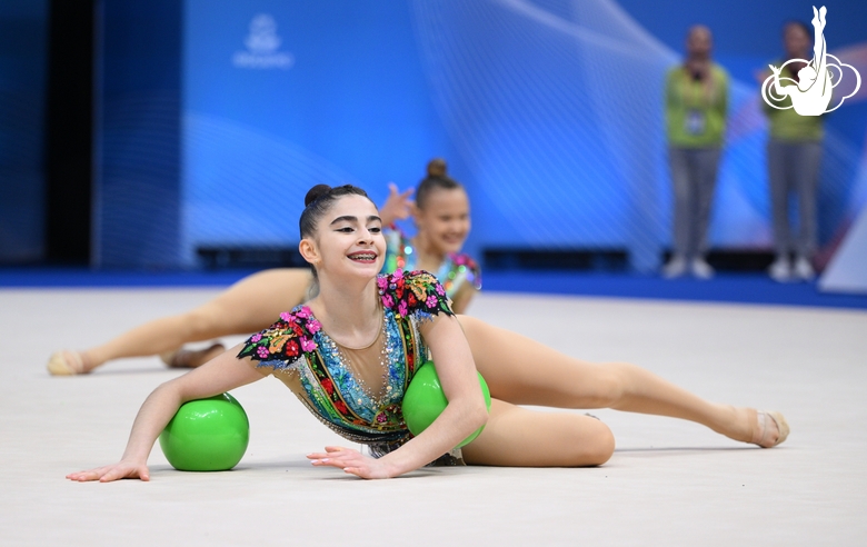 Team Uzbekistan during an exercise with balls