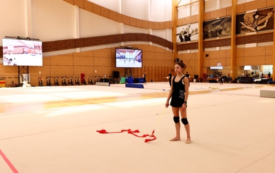 Олимпийская чемпионка Алина Кабаева предлагает изменить очередность элементов в упражнении Арины Ковшовой с лентой