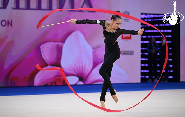 Mariia Borisova during an exercise with a ribbon