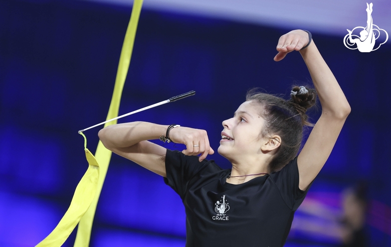 Karolina Tarasova during an exercise with a ribbon at floor testing