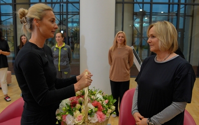 Academy coach Anna Ustsova, together with the participants of the second stage of selection, thanks Russia’s Honored Coach Tatyana Sergaeva